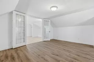 226 Seymour Ave, Derby, CT 06418 - Photo 15