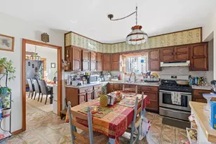 226 Seymour Ave, Derby, CT 06418 - Photo 5