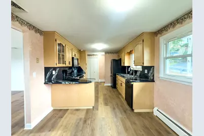 9 Rhode Island Avenue, Waterbury, CT 06704 - Photo 3