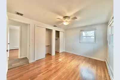 9 Rhode Island Avenue, Waterbury, CT 06704 - Photo 17