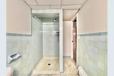 9 Rhode Island Avenue, Waterbury, CT 06704 - Photo 21