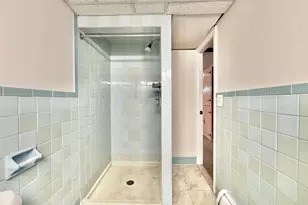 9 Rhode Island Ave, Waterbury, CT 06704 - Photo 21