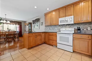 9 Omar St, Seymour, CT 06483 - Photo 7