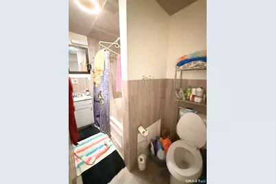 605 Merritt Street, Bridgeport, CT 06606 - Photo 17