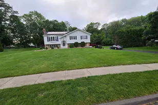 11 Donna Ln, East Hartford, CT 06118 - Photo 1