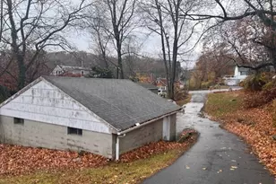 936 Chopsey Hill Rd, Bridgeport, CT 06606 - Photo 5