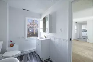 301 Queen St, Bristol, CT 06010 - Photo 23