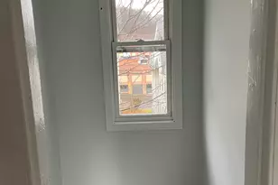 38 Myrtle Ave, Waterbury, CT 06708 - Photo 5