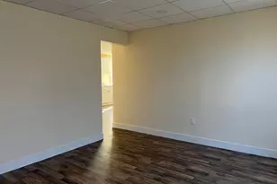 77 Windsor Ave, Meriden, CT 06451 - Photo 11