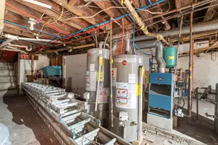 865 Iranistan Ave, Bridgeport, CT 06604 - Photo 33