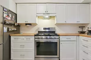 95 Monticello Dr, Branford, CT 06405 - Photo 7