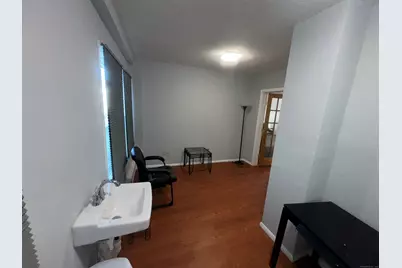 585 Burnside Avenue, East Hartford, CT 06108 - Photo 11