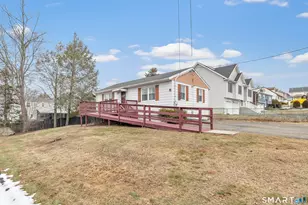 11 Manton St, Shelton, CT 06484 - Photo 3