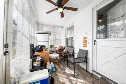 68 Raymond Street, New London, CT 06320 - Photo 17