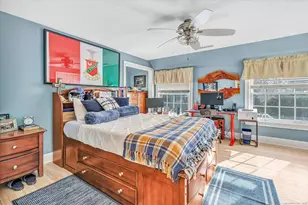 830 Bayberry Ln, Orange, CT 06477 - Photo 23