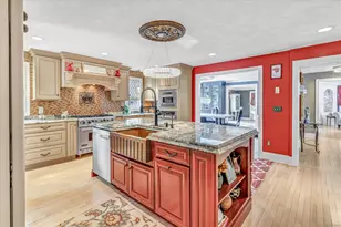 830 Bayberry Ln, Orange, CT 06477 - Photo 7