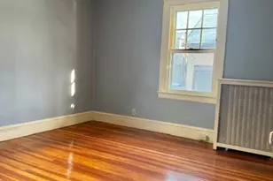 52 Quaker Ln S, West Hartford, CT 06119 - Photo 3