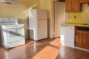 52 Quaker Ln S, West Hartford, CT 06119 - Photo 9