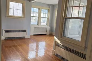 52 Quaker Ln S, West Hartford, CT 06119 - Photo 5