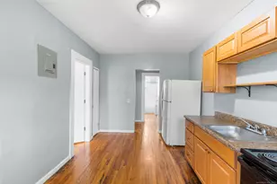 38 Beacon St, Hartford, CT 06053 - Photo 3