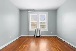 38 Beacon St, Hartford, CT 06053 - Photo 9