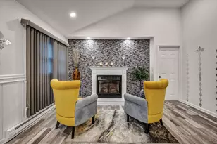 24 Janet Ave, Wolcott, CT 06716 - Photo 9