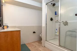 16 Founders Way, Orange, CT 06477 - Photo 35
