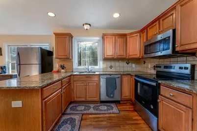 16 Founders Way, Orange, CT 06477 - Photo 13