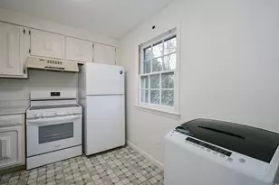 4 Georgetown Dr, Enfield, CT 06082 - Photo 15