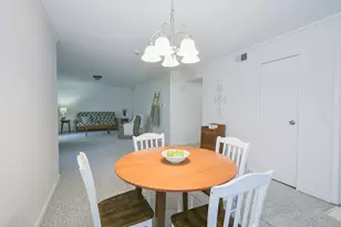 4 Georgetown Dr, Enfield, CT 06082 - Photo 3