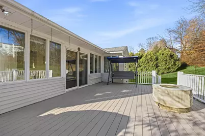 7 Manor Drive, Trumbull, CT 06611 - Photo 19