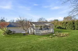 7 Manor Dr, Trumbull, CT 06611 - Photo 21