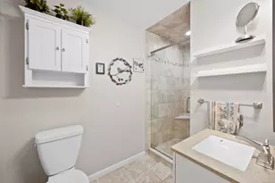 7 Manor Dr, Trumbull, CT 06611 - Photo 13