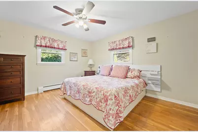 7 Manor Drive, Trumbull, CT 06611 - Photo 11