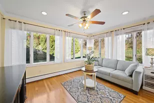 7 Manor Dr, Trumbull, CT 06611 - Photo 9