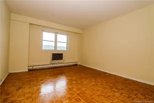 25 Cartright St, Bridgeport, CT 06604 - Photo 5