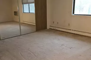 38 Sutton Pl, Bloomfield, CT 06002 - Photo 11