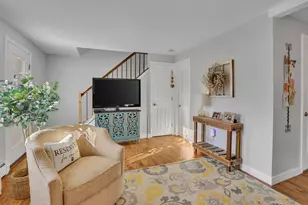 25 Pebble Ct, Newington, CT 06111 - Photo 9