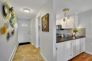 25 Pebble Ct, Newington, CT 06111 - Photo 5