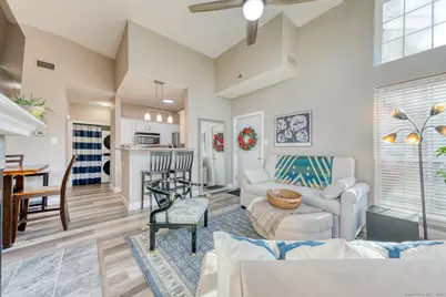 88 Carriage Crossing Lane #88, Middletown, CT 06457 - Photo 7