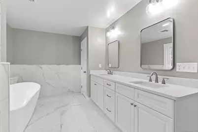289 Young Street, East Hampton, CT 06424 - Photo 9