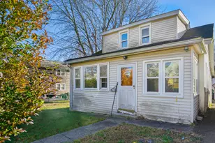 73 Carlson Ave, Bridgeport, CT 06606 - Photo 3