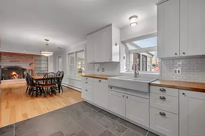 63 Meadowood Drive, Middletown, CT 06457 - Photo 7