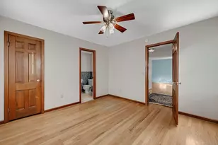 63 Meadowood Dr, Middletown, CT 06457 - Photo 15