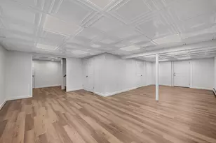 63 Meadowood Dr, Middletown, CT 06457 - Photo 27