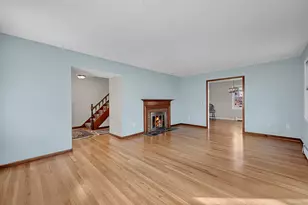 63 Meadowood Dr, Middletown, CT 06457 - Photo 5