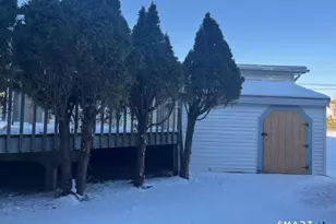 21 Carmen St, East Haven, CT 06512 - Photo 15