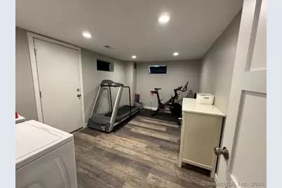 72 Ocean View Street, New Haven, CT 06512 - Photo 13