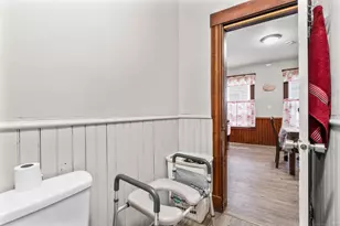 1380 State St, New Haven, CT 06511 - Photo 17