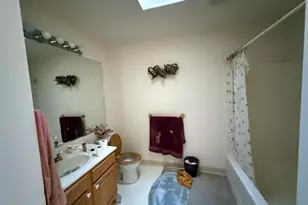 18 Ridgebury Dr, Trumbull, CT 06611 - Photo 9